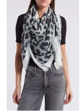 LOFT Gauzy Large Abstract Animal Print Scarf/Wrap Gray Tones